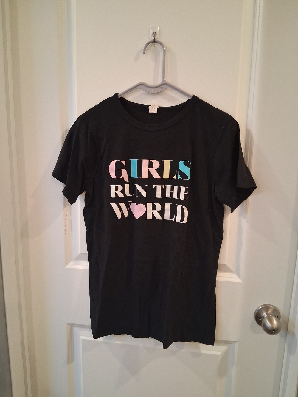 Girls Run The World Black Graphic Tee Size Large